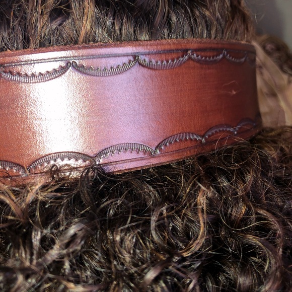 Brown - Picture 4 of 4